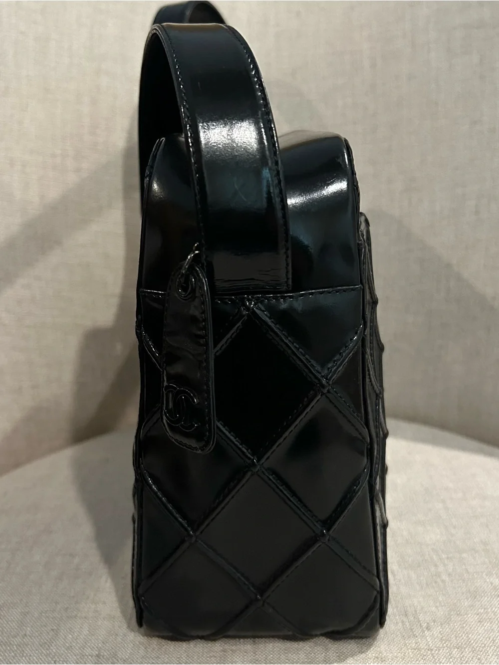 CHANEL vintage diamond